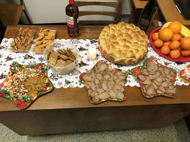 „Коледна звезда“ представи във ВТУ клубът „Старопрестолни етнолози“