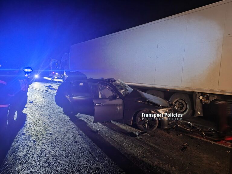 Двама са загиналите и двама ранени в катастрофата с ТИР на присовските завои