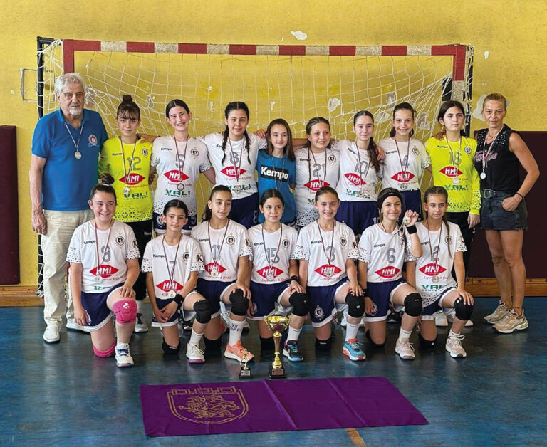 Спорт | Девойките до 16 г. на “Етър-64” продължават с победите