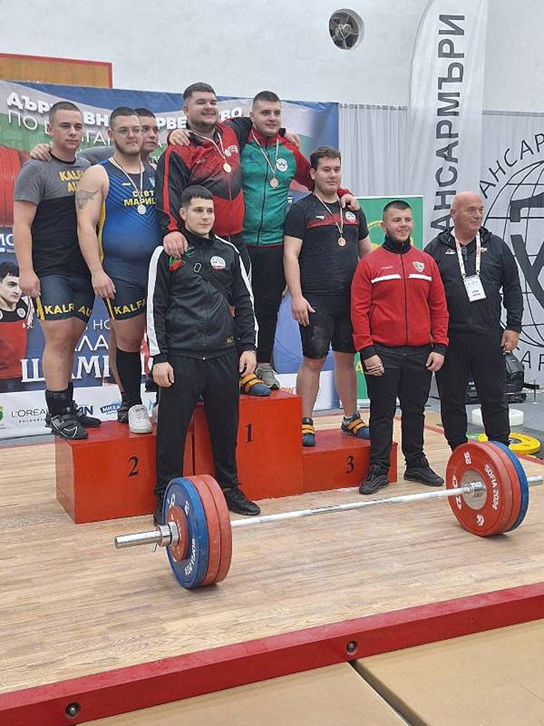 Горна Оряховица | Щангистите на “Локомотив XXI” със злато и сребро