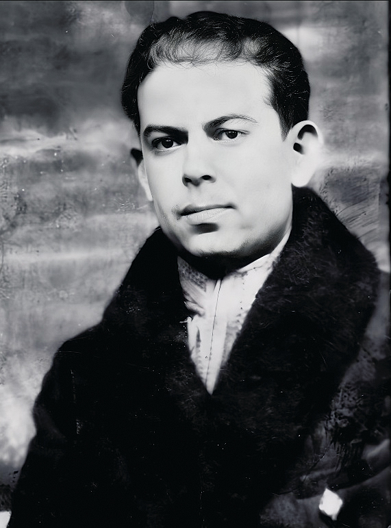 Общество | Шеметен артист и журналист е и подпредседател на “Етър”