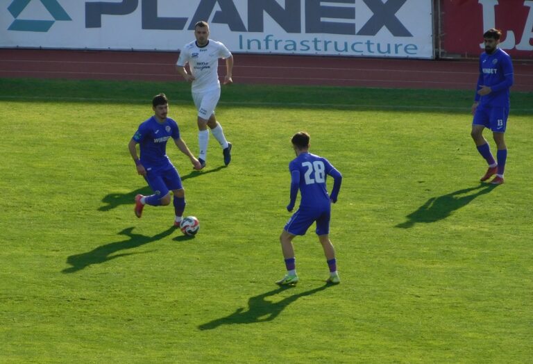 „Етър“ загуби с 0:3 от „Спортист“ (Своге)