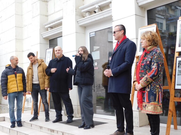 Фотоизложба „Николай Колев Gold“ откри великотърновски ерудит