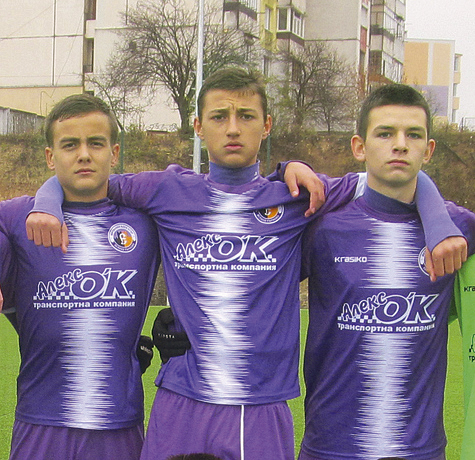 Спорт | Росен Божинов стана най-скъпият защитник  в историята на футбола ни