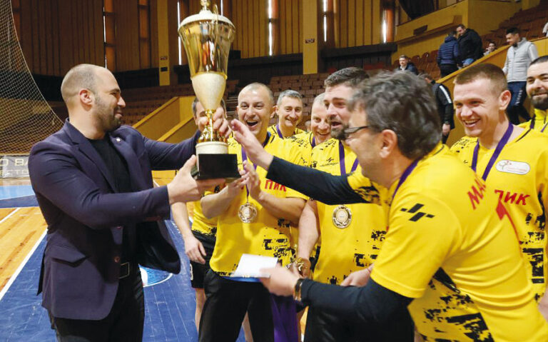 Спорт | Започна записването за зимния турнир в ДКС за Купата на кмета