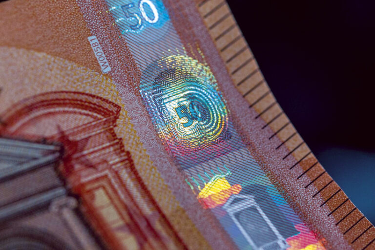 Най-честите фалшификати са при банкнотите от 50, 200 и 500 евро