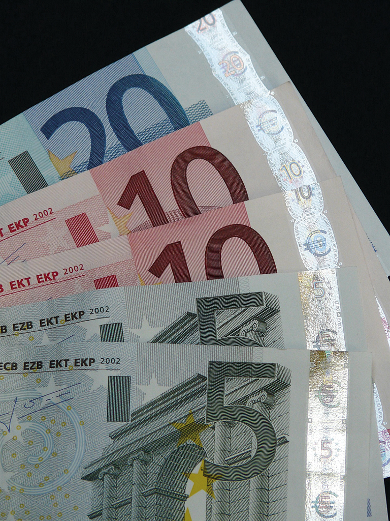 Най-честите фалшификати са при банкнотите от 50, 200 и 500 евро