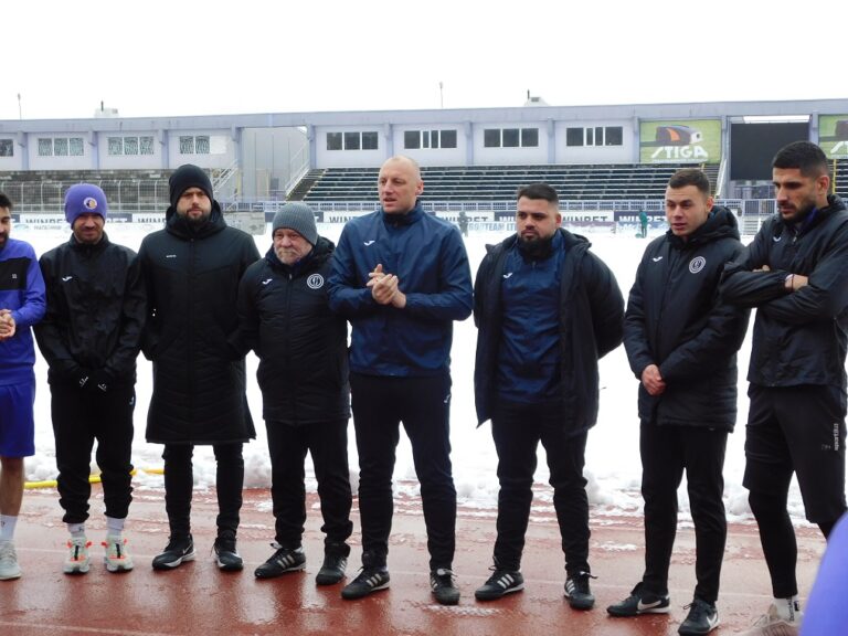 „Етър“ започна подготовката си, почете паметта на Димитър Пенев